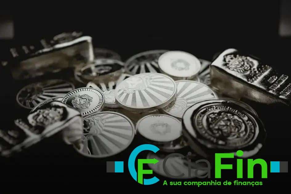 Understanding Mutual Funds vs. ETFs: Key Differences Explained